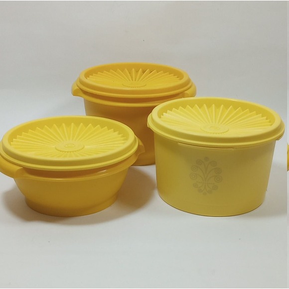 Vintage Yellow Tupperware Containers 3 Different Sizes (b5) - Picture 2 of 7